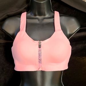 Victoria Secret Maximum Support Sport Bra size 34B NWOT